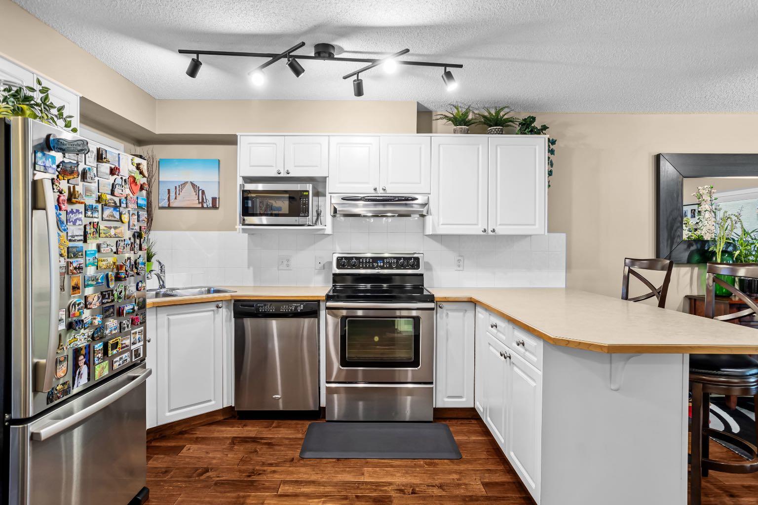 504 Banff Avenue W 9