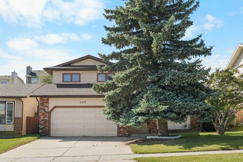 Photo of 195 Edgepark Boulevard NW, Calgary, AB T3A 4E4 (MLS # A2344060)