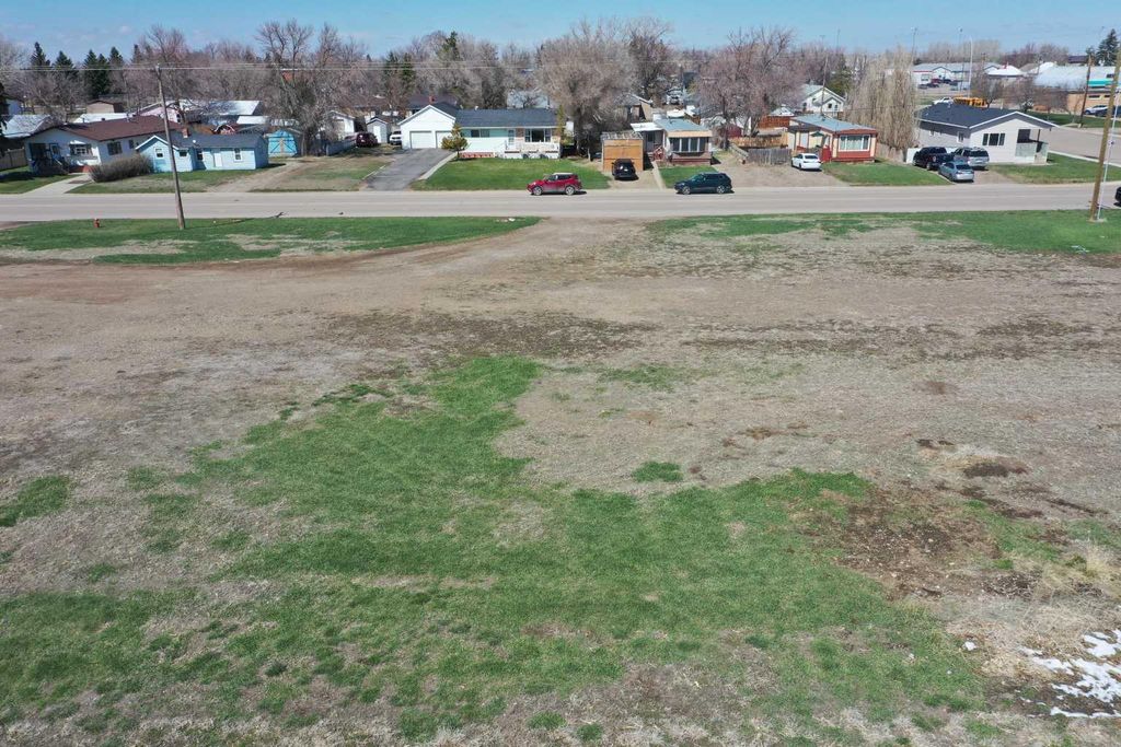 Photo of 611 1 Avenue N, Vauxhall, AB T0K 2K0 (MLS # A2305548)