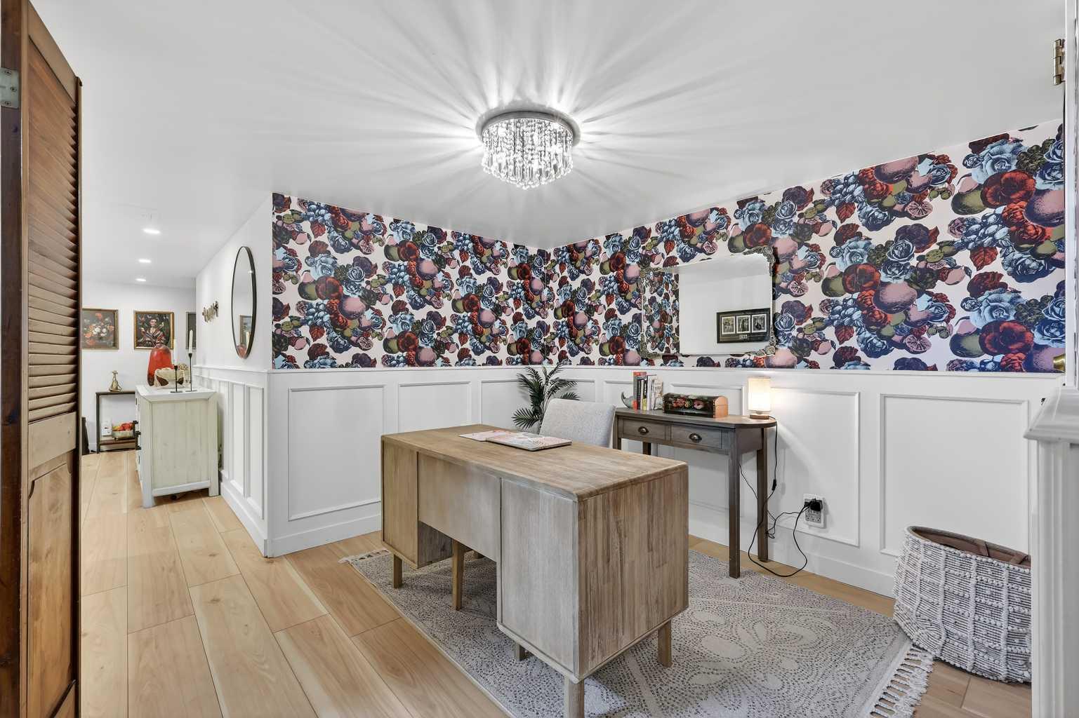 330 26 Avenue SW 302