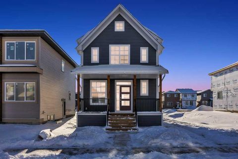 1115 Chinook Winds Circle SW Airdrie AB T4B 5S7