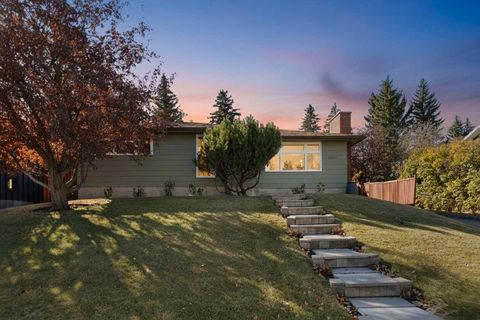 Photo of 5003 Dalhart Road NW, Calgary, AB T3A 1C1 (MLS # A2266080) Photo of 5003 Dalhart Road NW, Calgary, AB T3A 1C1 (MLS # A2266080)