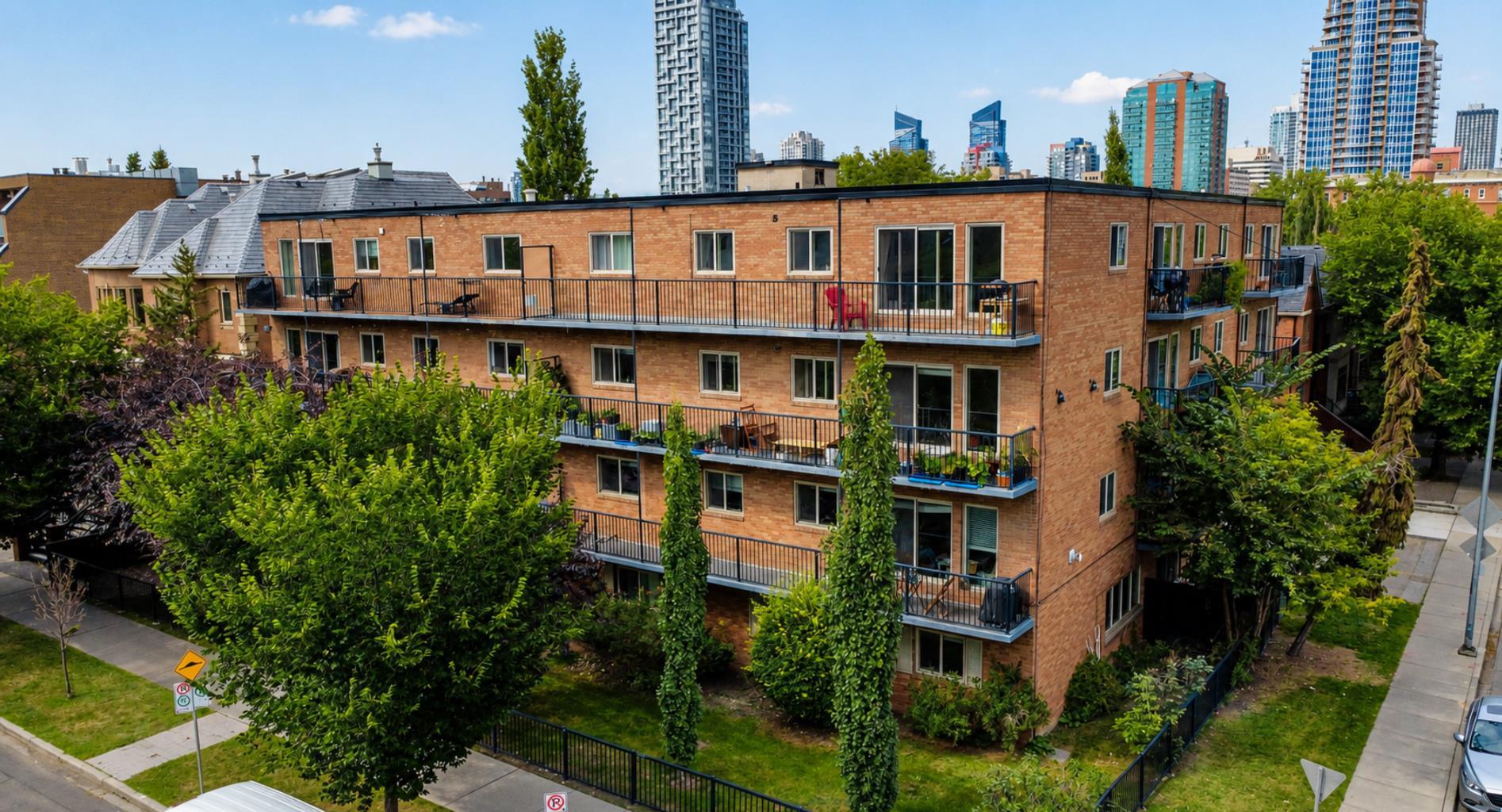 808 Royal Avenue SW 205