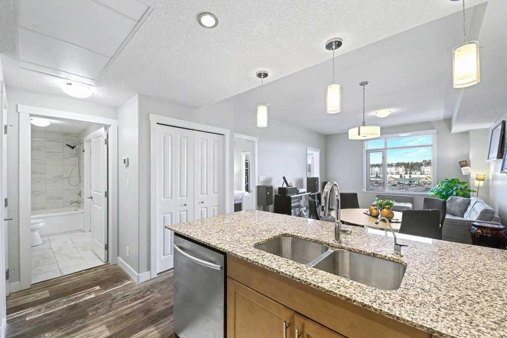 32 Varsity Estates Circle NW 807