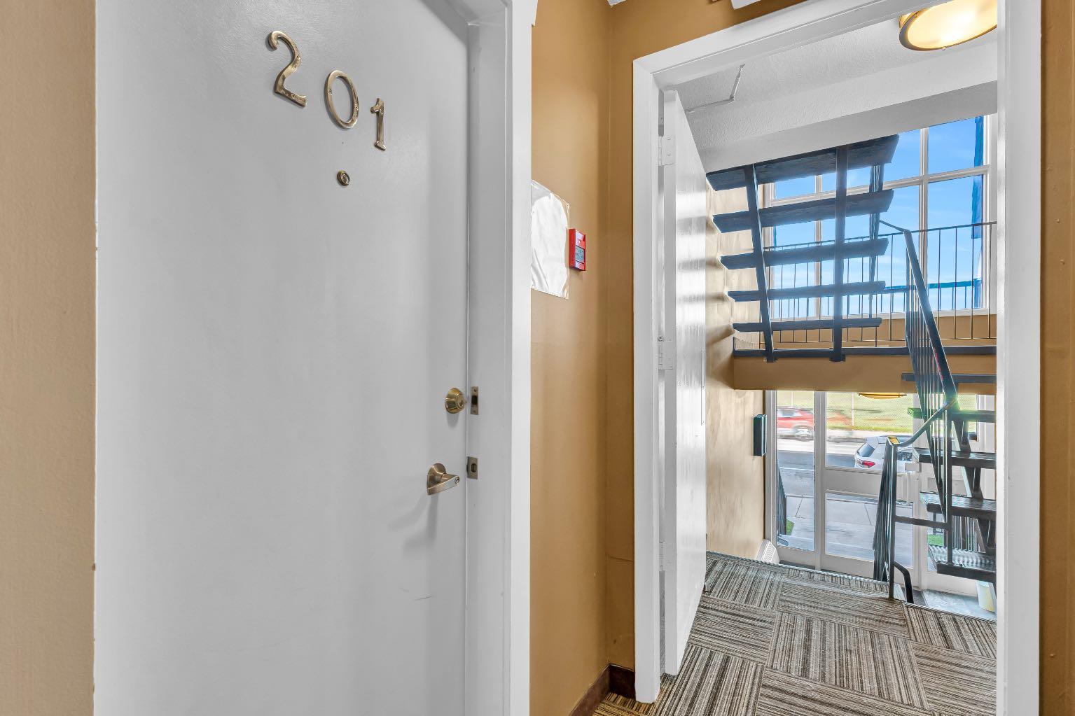 2209 14 Street SW 201