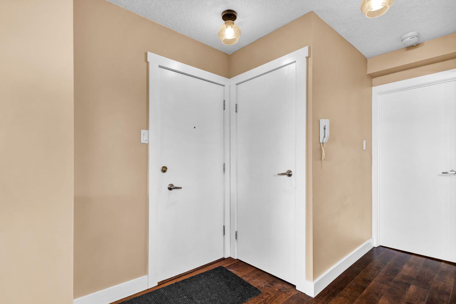 2209 14 Street SW 201