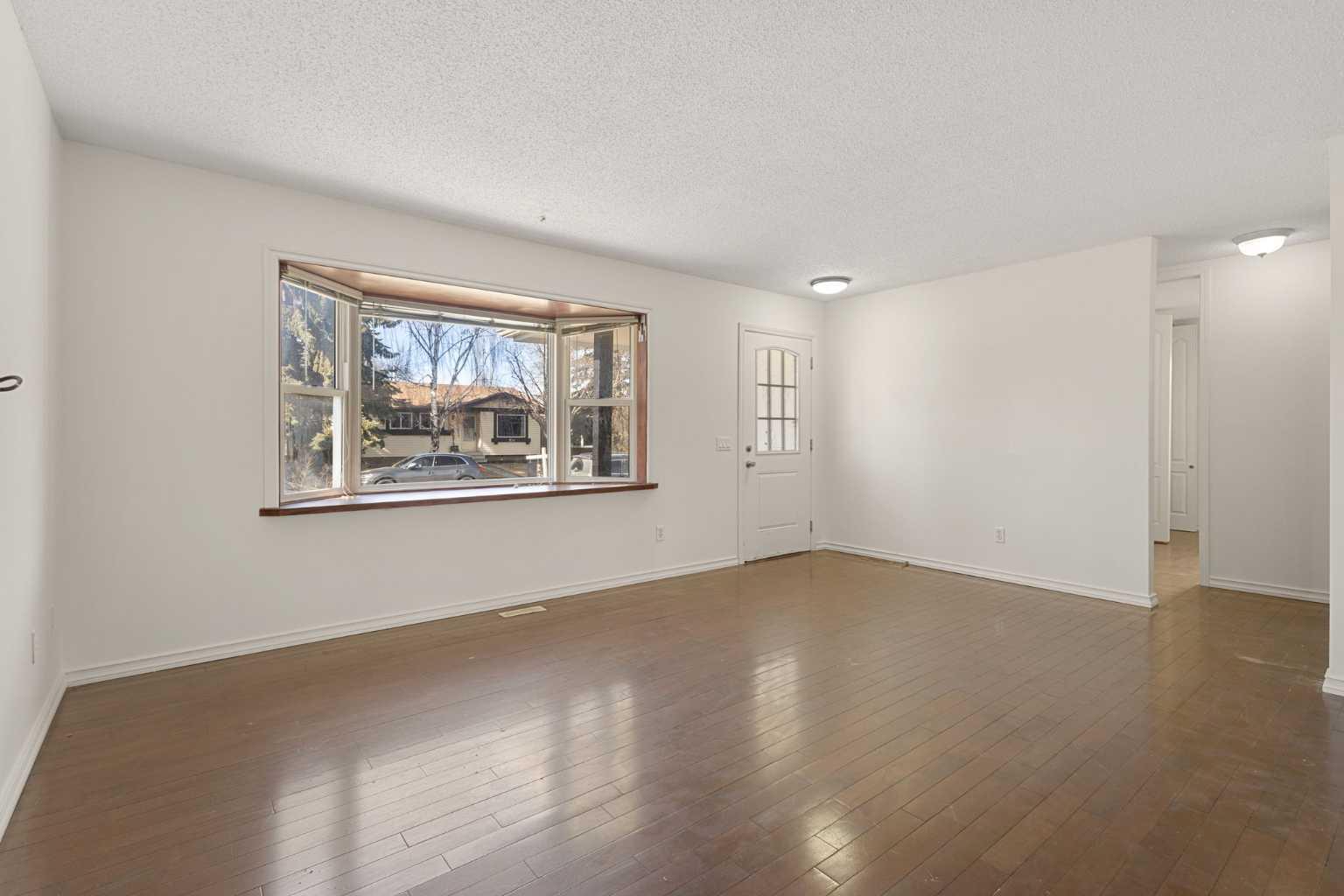 268 Madeira Place NE