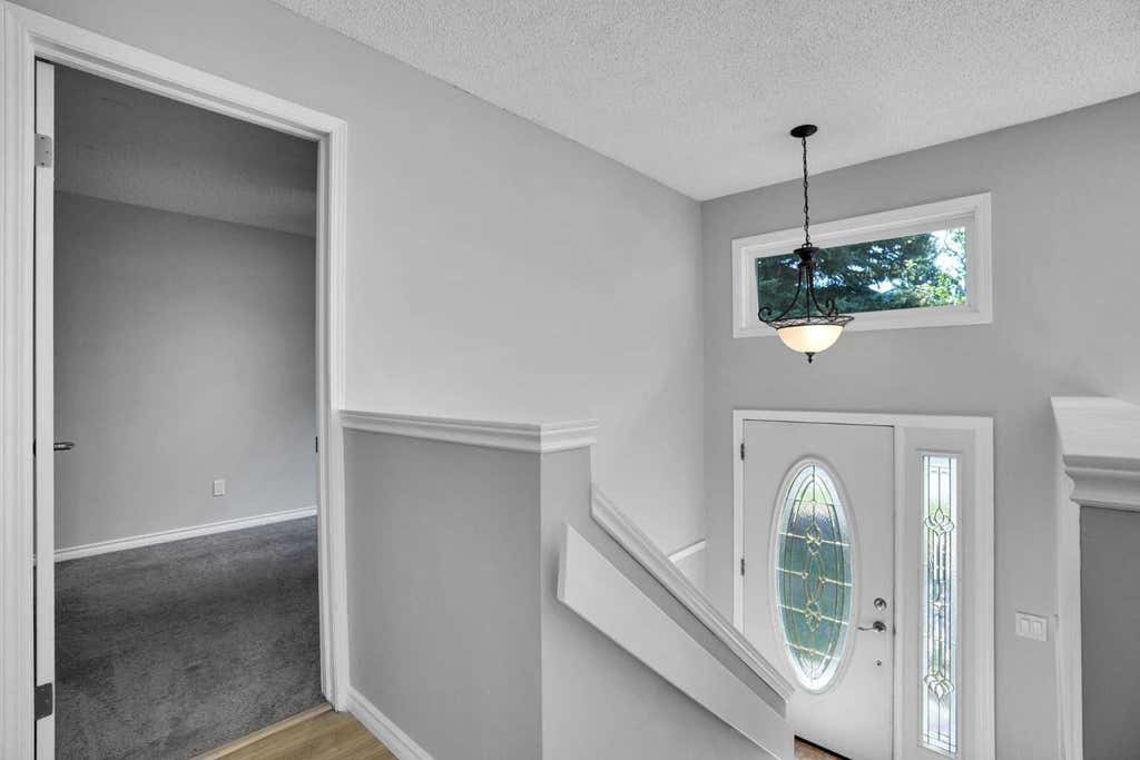 Photo of 100 Shawbrooke Circle SW, Calgary, AB T2Y 3A1 (MLS # A2340497)