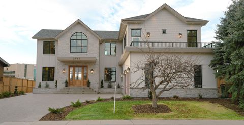 Photo of 2945 Toronto Crescent NW, Calgary, AB T2N 3W4 (MLS # A2290621)