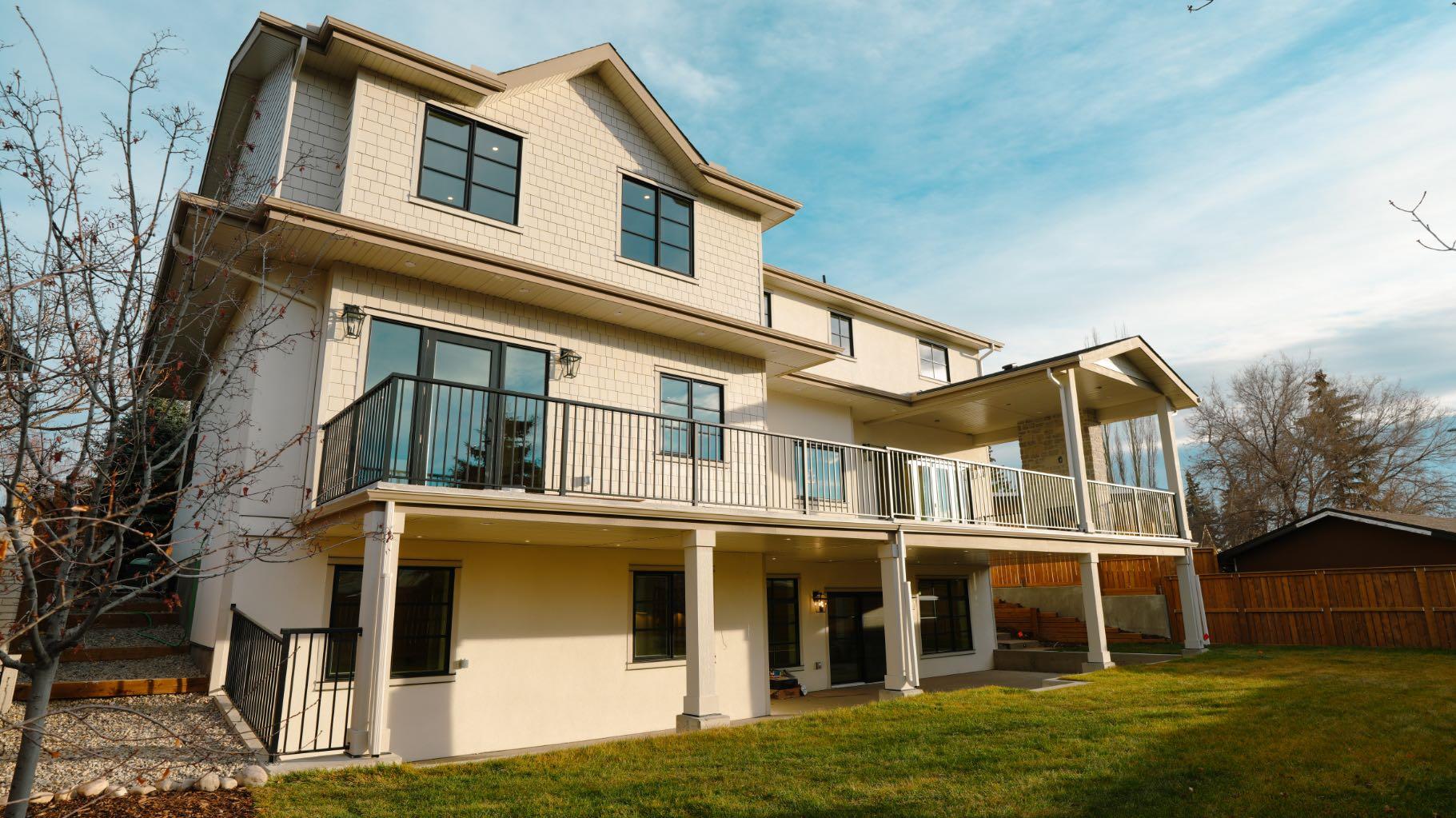 2945 Toronto Crescent NW