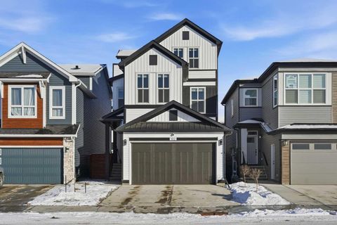 102 Setonstone Manor SE Calgary AB T3M 2V1