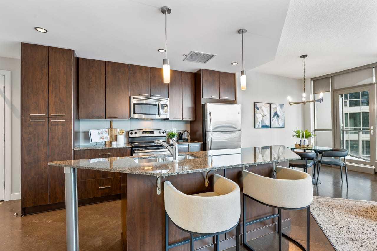 220 12 Avenue SE 605