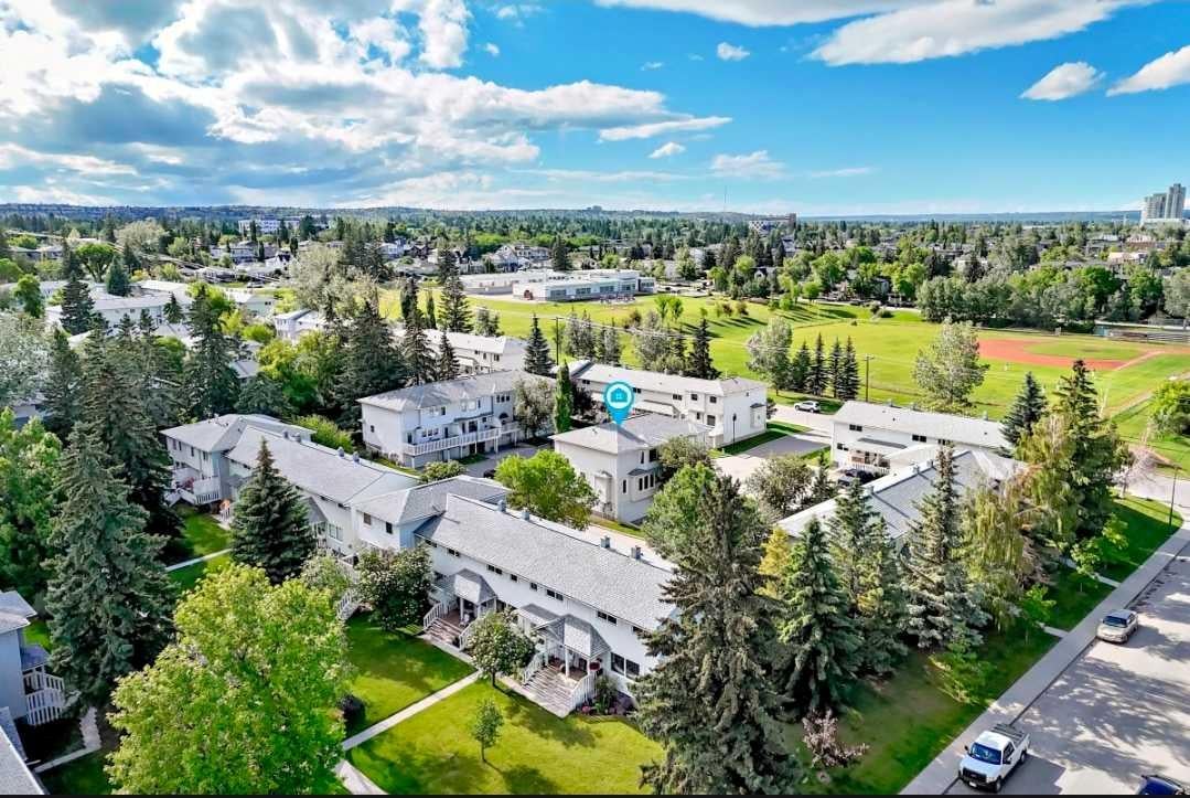 672 Killarney Glen Court SW