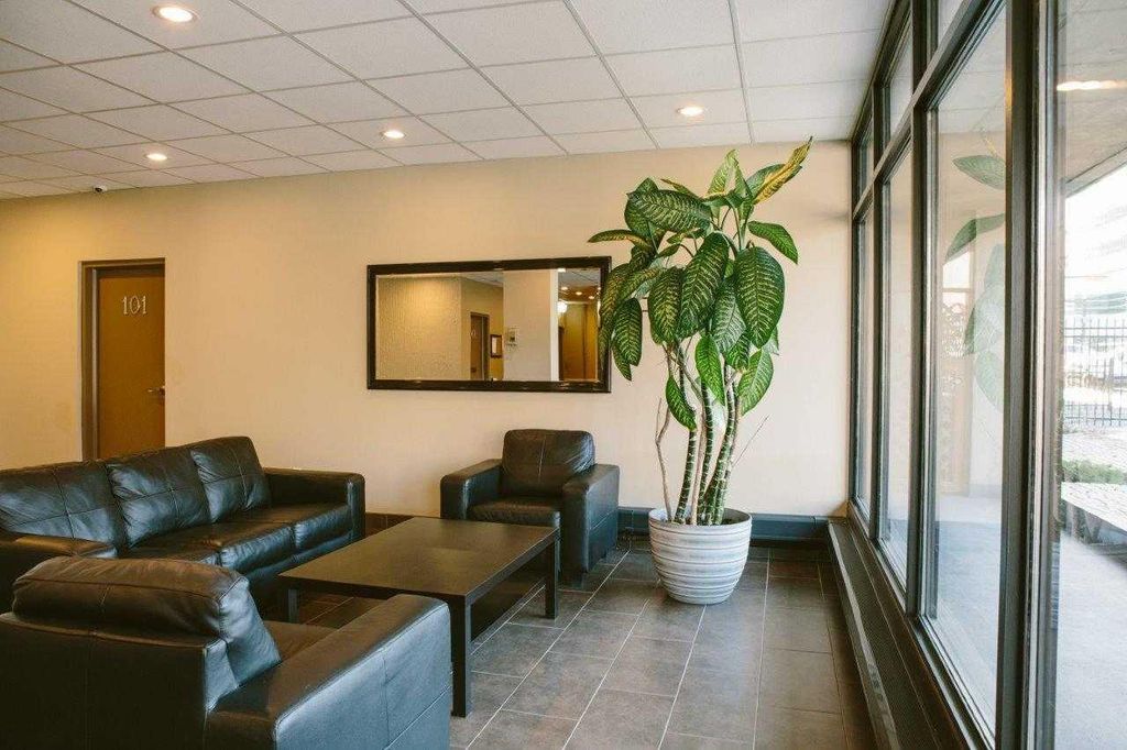 Photo of 339 13 Avenue SW #207, Calgary, AB T2R 0K3 (MLS # A2297295)