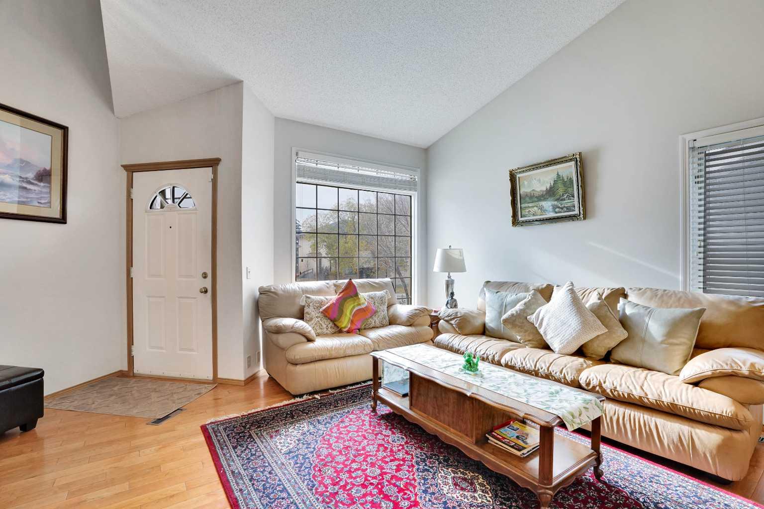 60 Douglas Woods Terrace SE