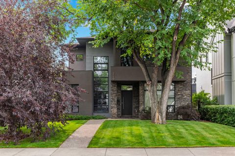 Photo of 2119 6 Avenue NW, Calgary, AB T2N 0W8 (MLS # A2310288)