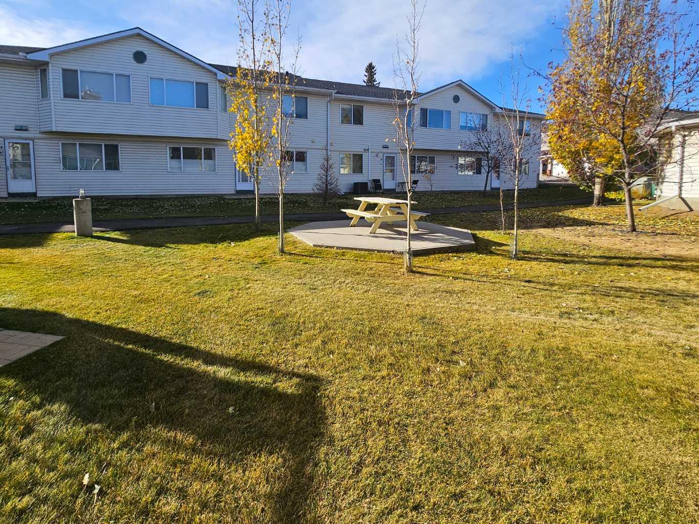 112 Harvest Oak Circle NE