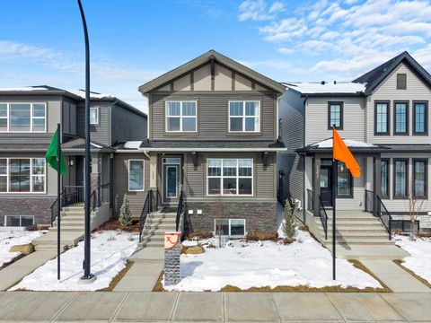 Photo of 135 Huxland Road NE, Calgary, AB T2A 5Z9 (MLS # A2300185)