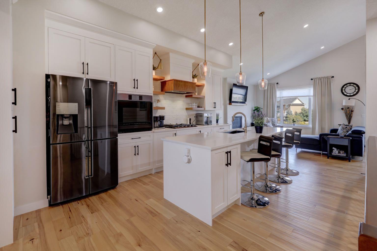 198 Bayview Circle SW