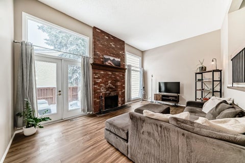 Photo of 407 Point Mckay Garden NW, Calgary, AB T3B 5C1 (MLS # A2342334)