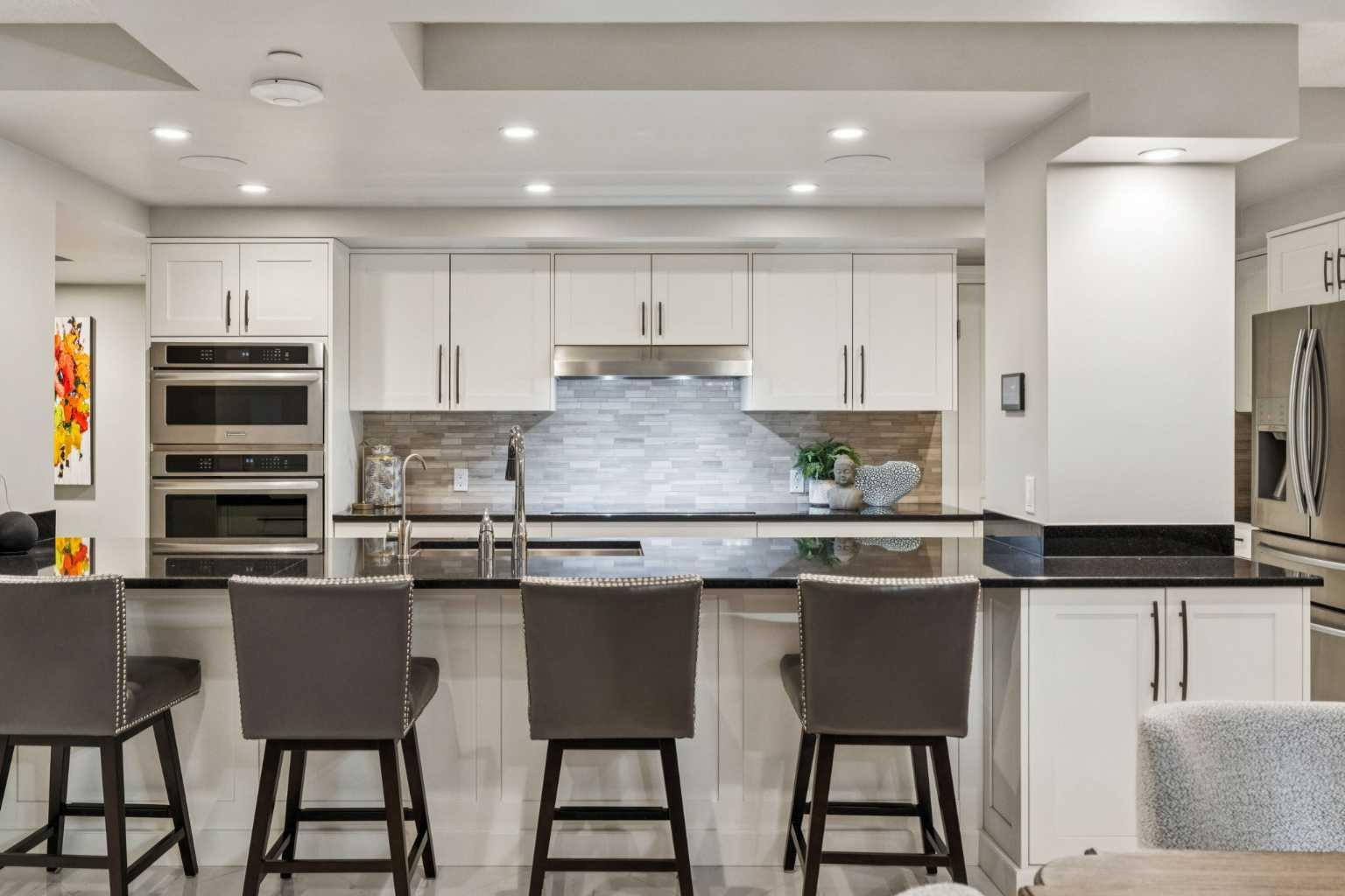 400 Eau Claire Avenue SW 8203