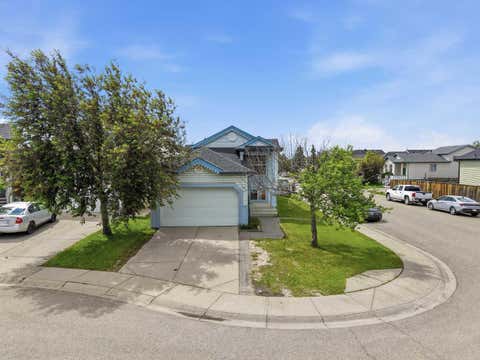 Photo of 33 MARTIN CROSSING Green NE, Calgary, AB T3J 3P1 (MLS # A2328046)