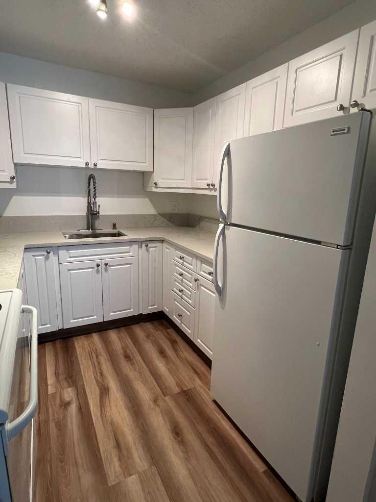 1234 14 Avenue SW 404