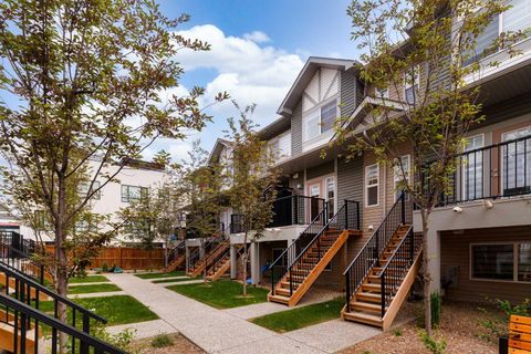 Photo of 930 Sage Hill Grove NW, Calgary, AB T3R 2A2 (MLS # A2322151)