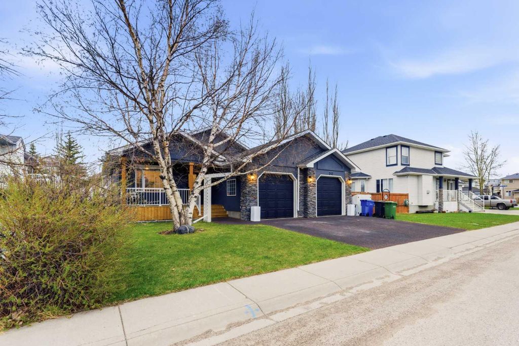 Photo of 212 Cove Drive, Chestermere, AB T1X 1E9 (MLS # A2308468)