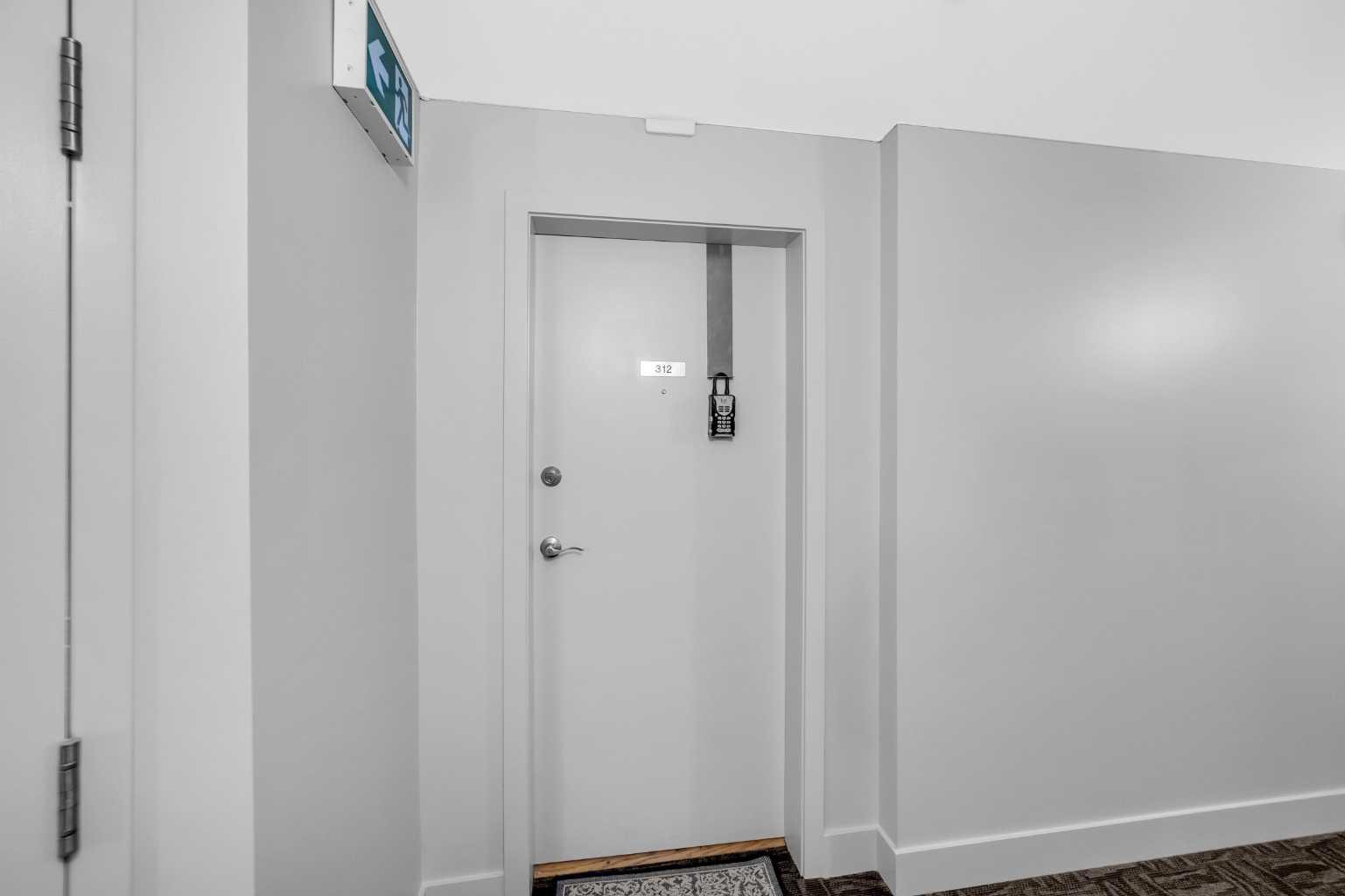 35 Richard Court SW 312