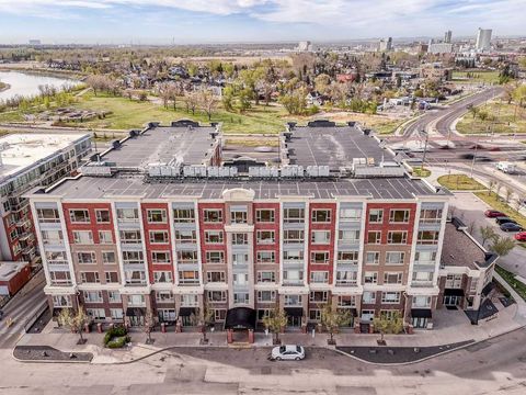 35 INGLEWOOD Park SE 611 Calgary AB T2M 1B5