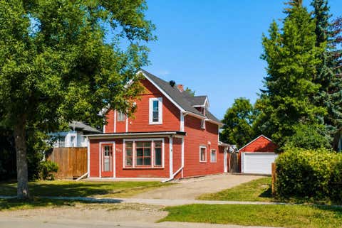 Photo of 432 Centre Avenue NE, Airdrie, AB T4B 1H3 (MLS # A2332552)