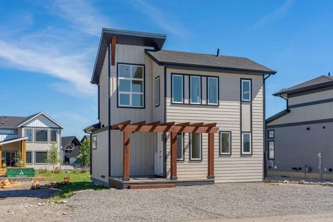 Photo of 642 Cottageclub Bend, Rural Rocky View County, AB T4C 1B1 (MLS # A2355753)