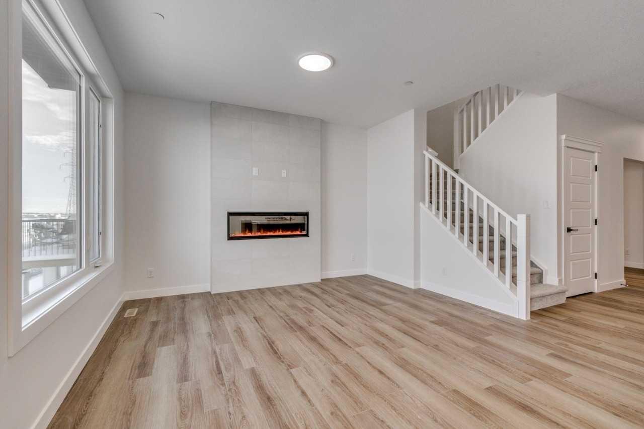 286 Hotchkiss Manor SE