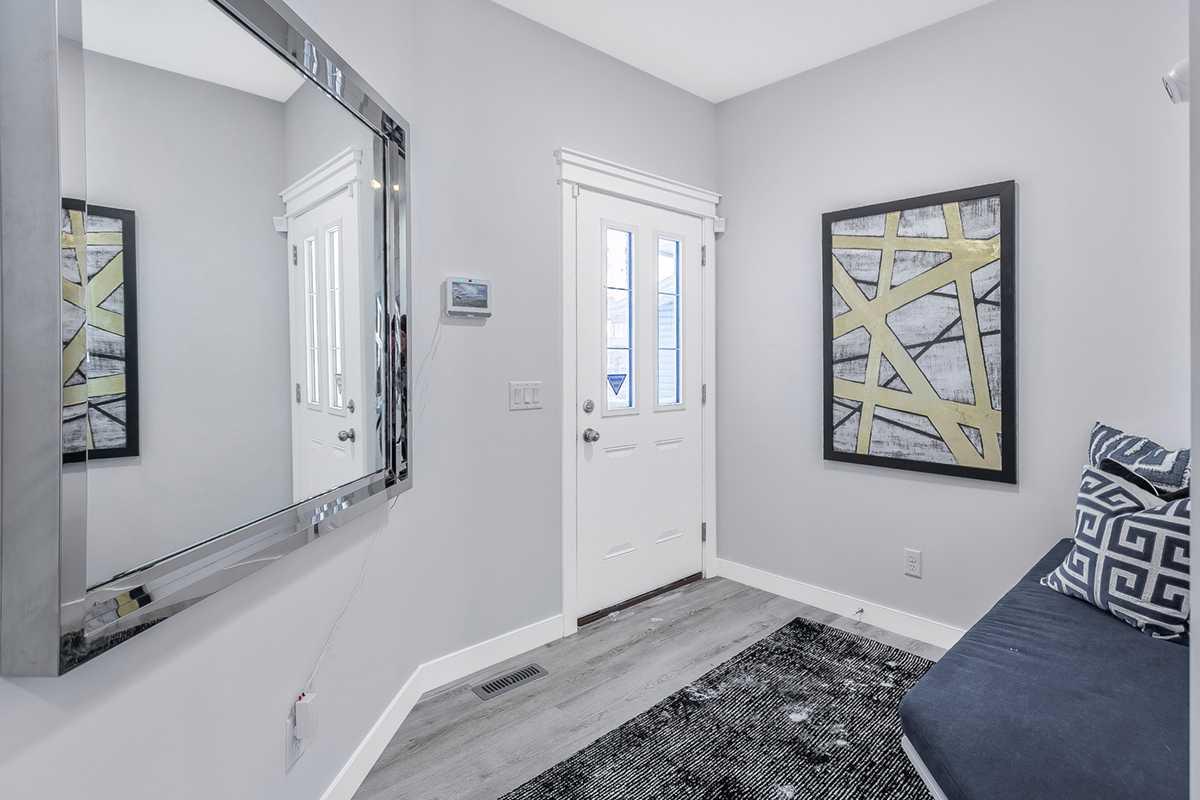 286 Hotchkiss Manor SE