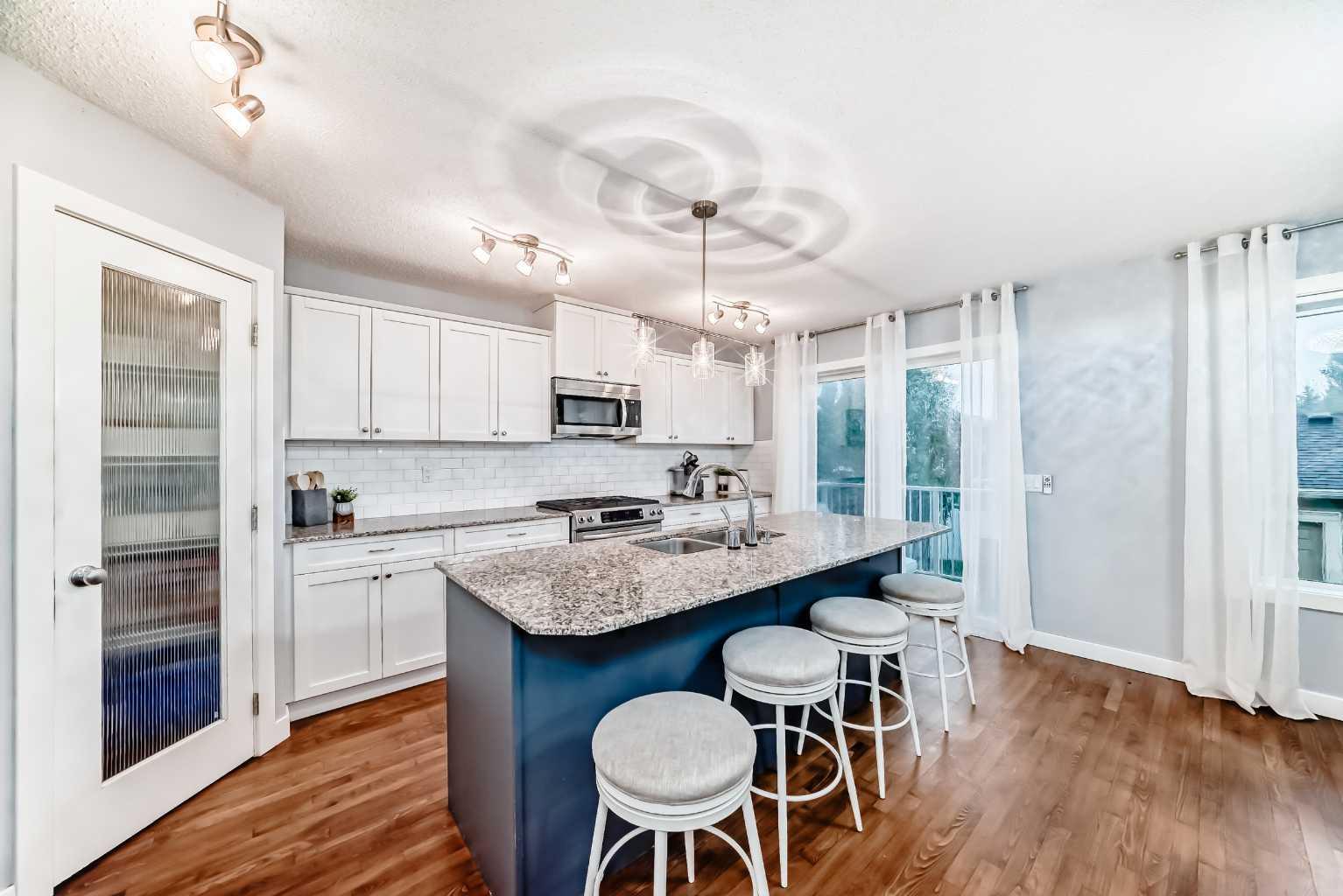 11 Kings Heights Drive SE