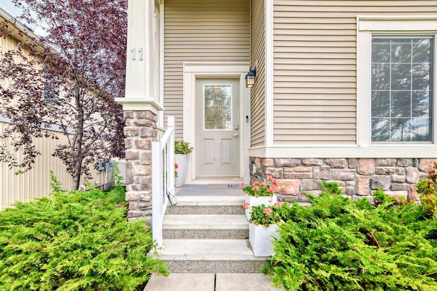 11 Kings Heights Drive SE