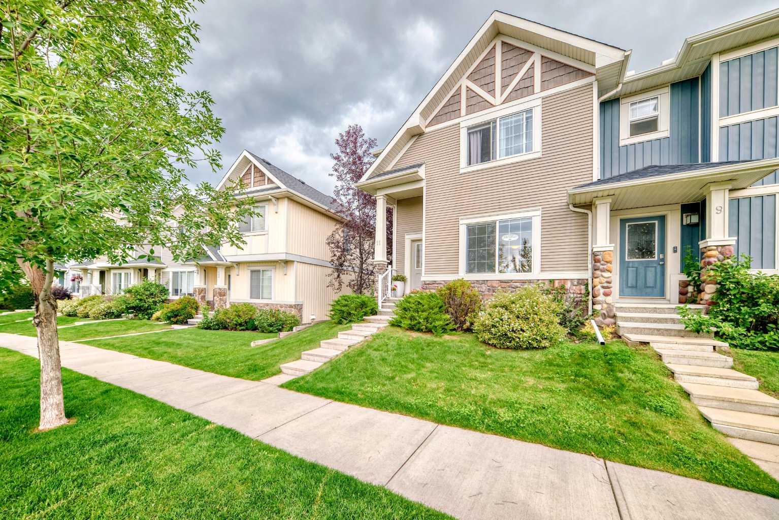 11 Kings Heights Drive SE