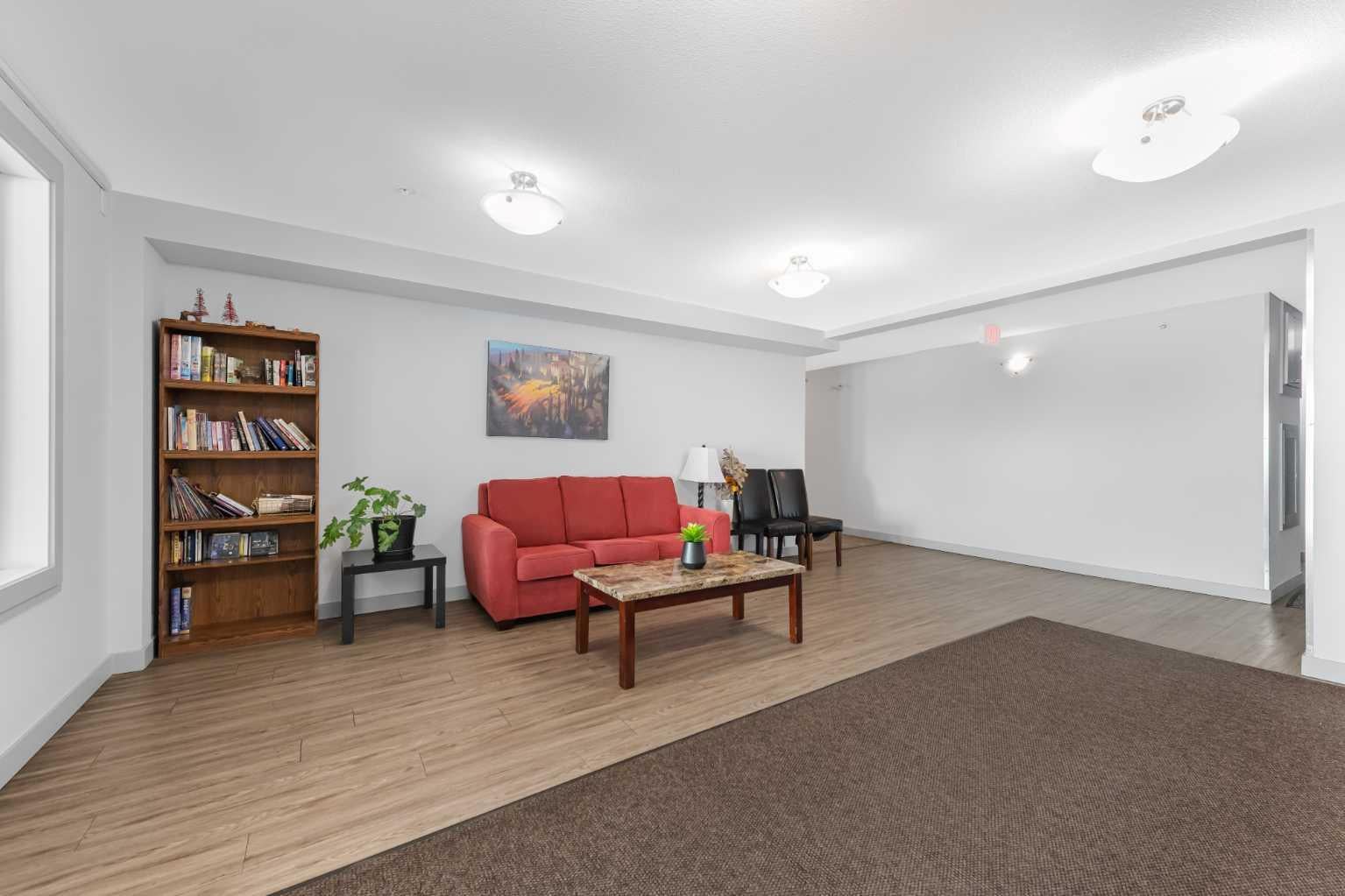 195 Kincora Glen Road NW 423