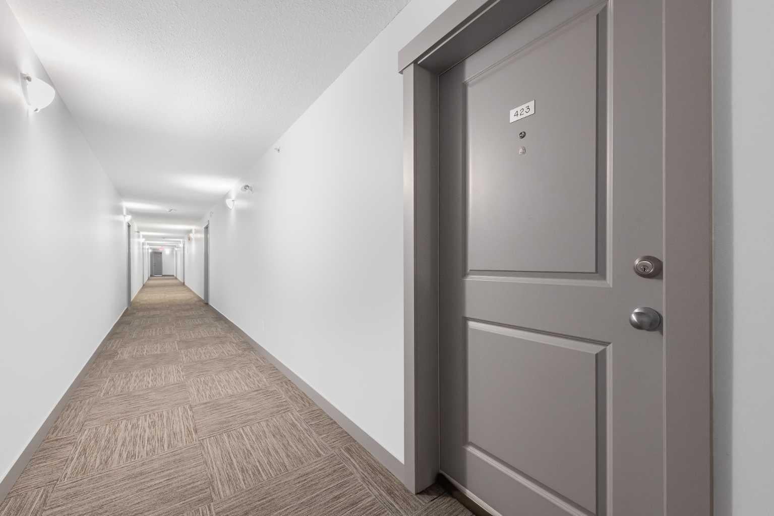 195 Kincora Glen Road NW 423