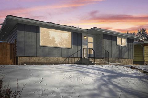 1412 19 Street NE Calgary AB T2E 4Y2