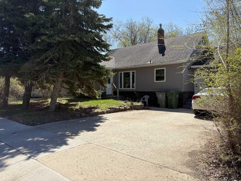 Photo of 5223 50 Street, Lloydminster, AB T9V 0M4 (MLS # A2354315)