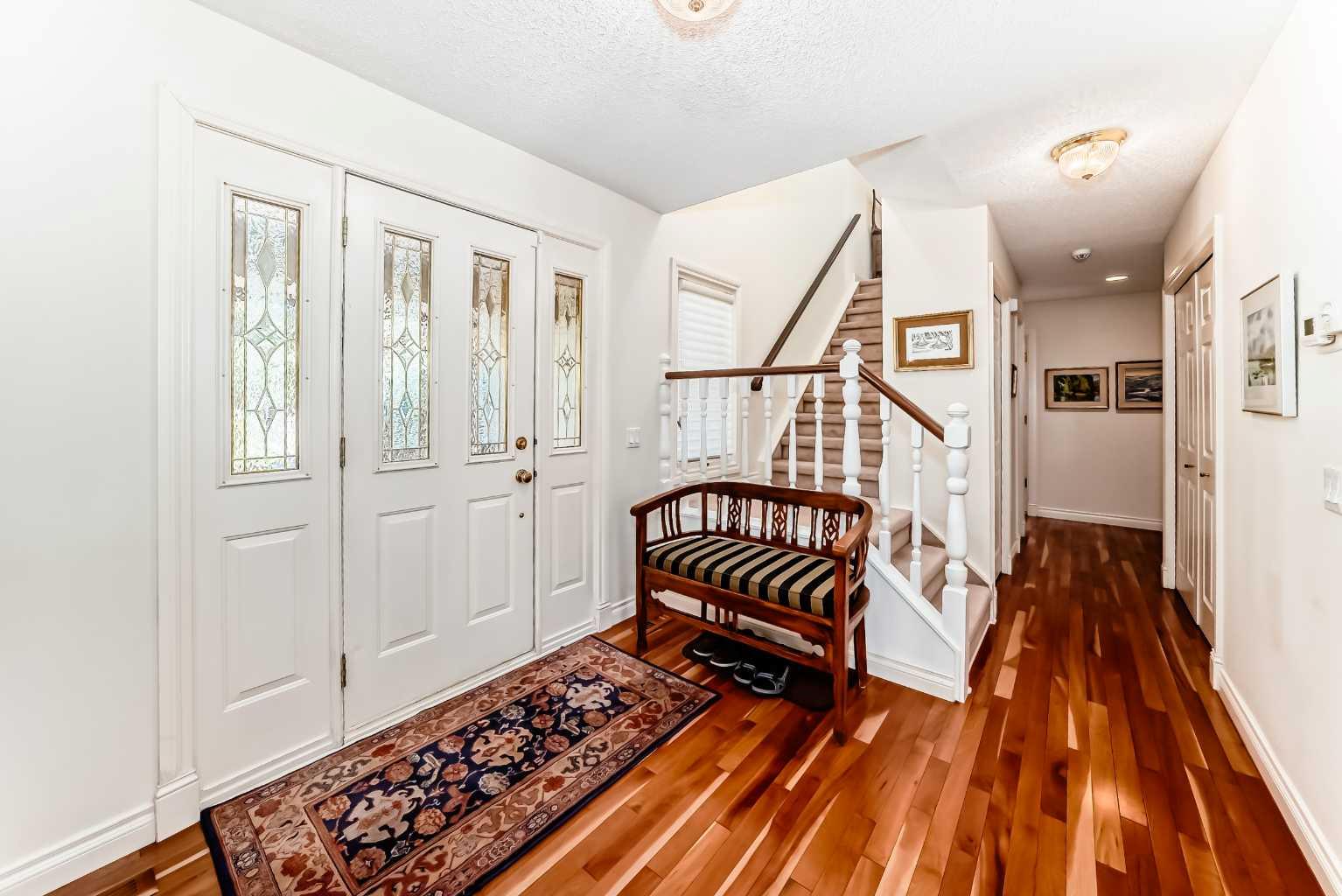 123 Varsity Estates Grove NW