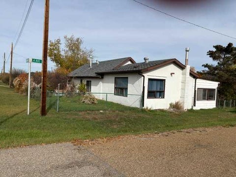 Photo of 432 Center Street, Drumheller, AB T0J 2V0 (MLS # A2351480)
