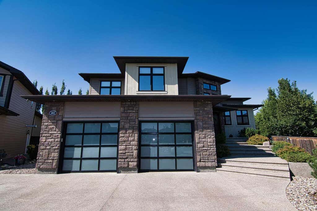 Photo of 402 Stonecrest Terrace W, Lethbridge, AB T1K 5T1 (MLS # A2338518)