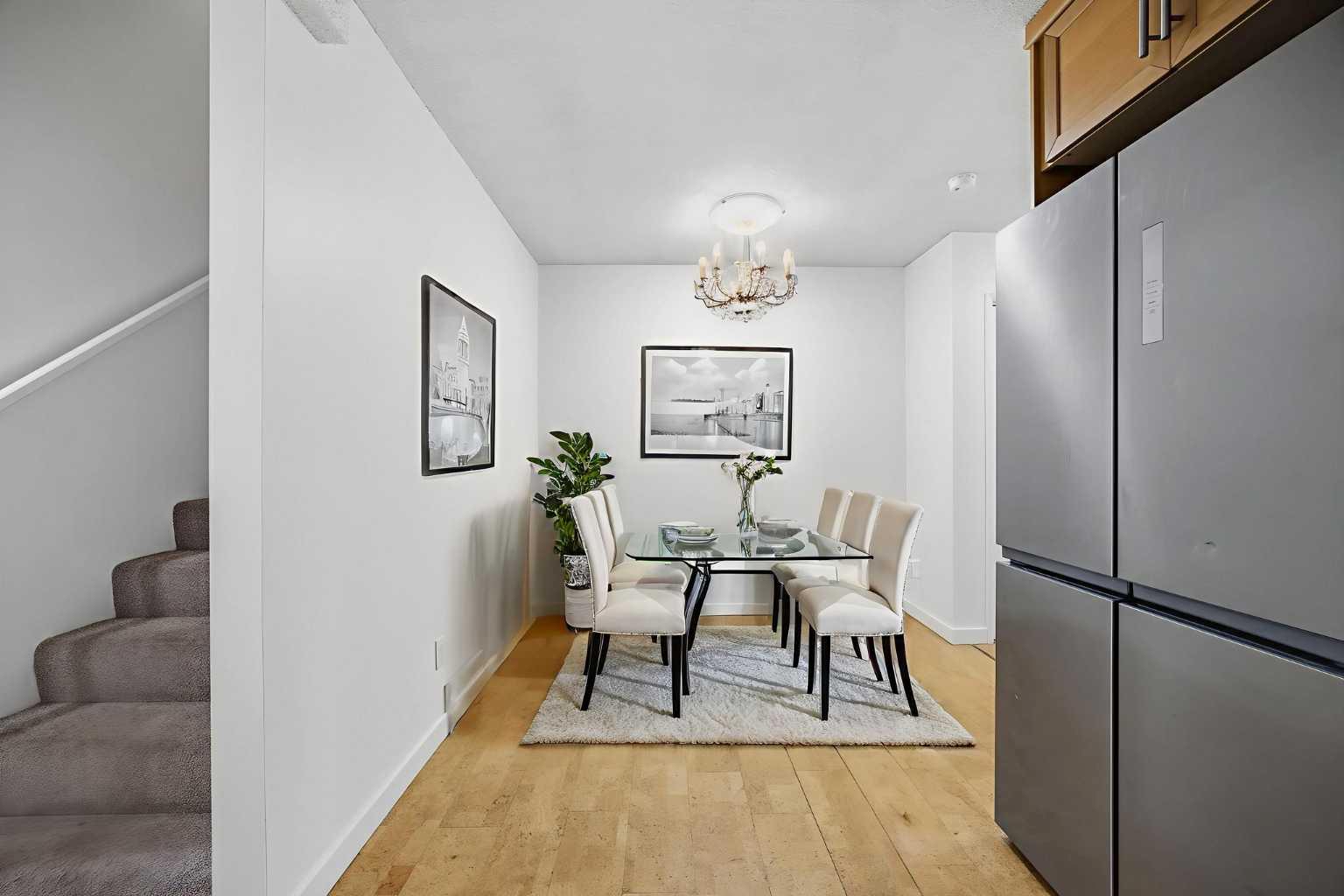 803 Varsity Estates Drive NW 8