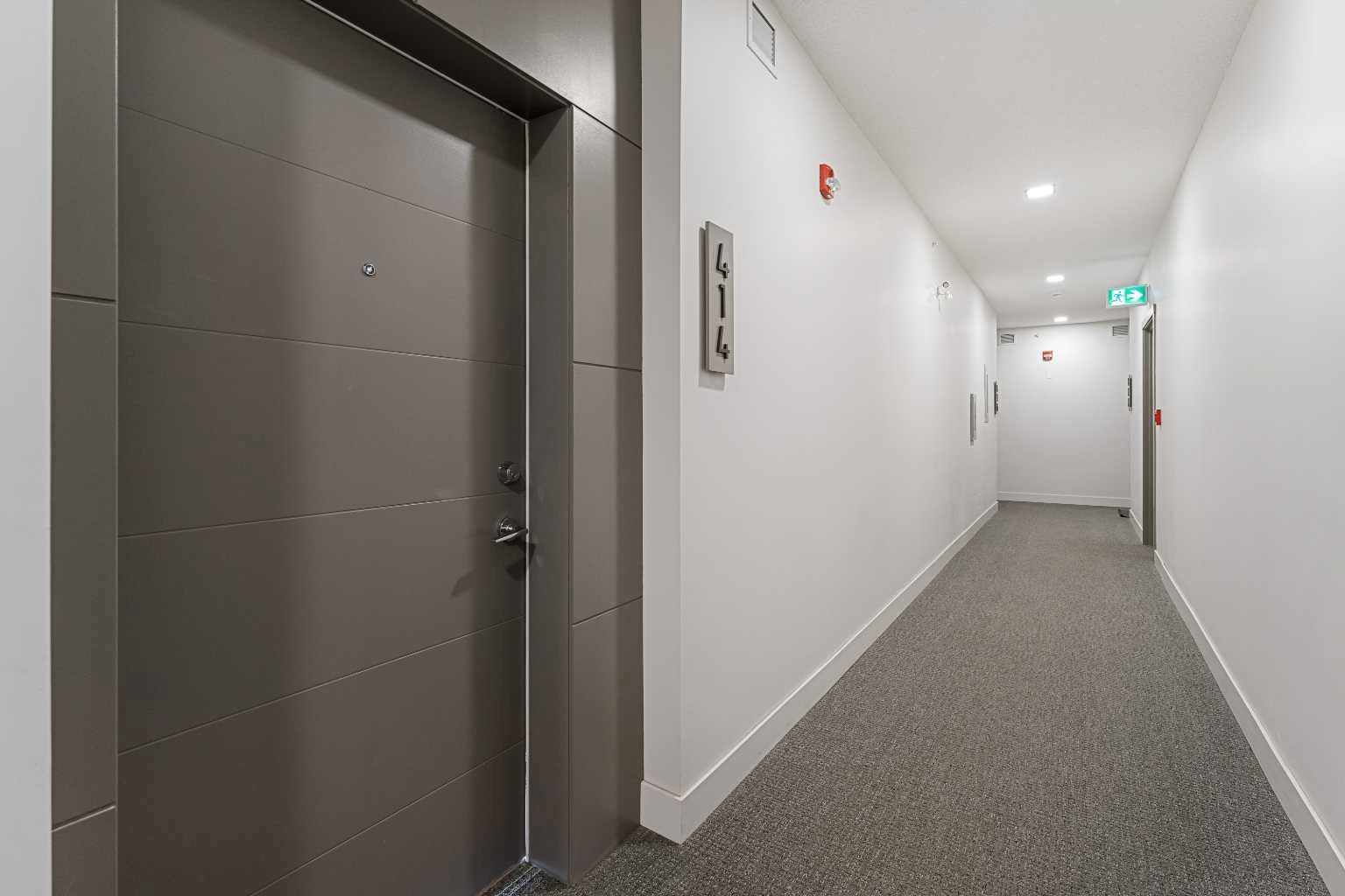 214 Sherwood Square NW 414