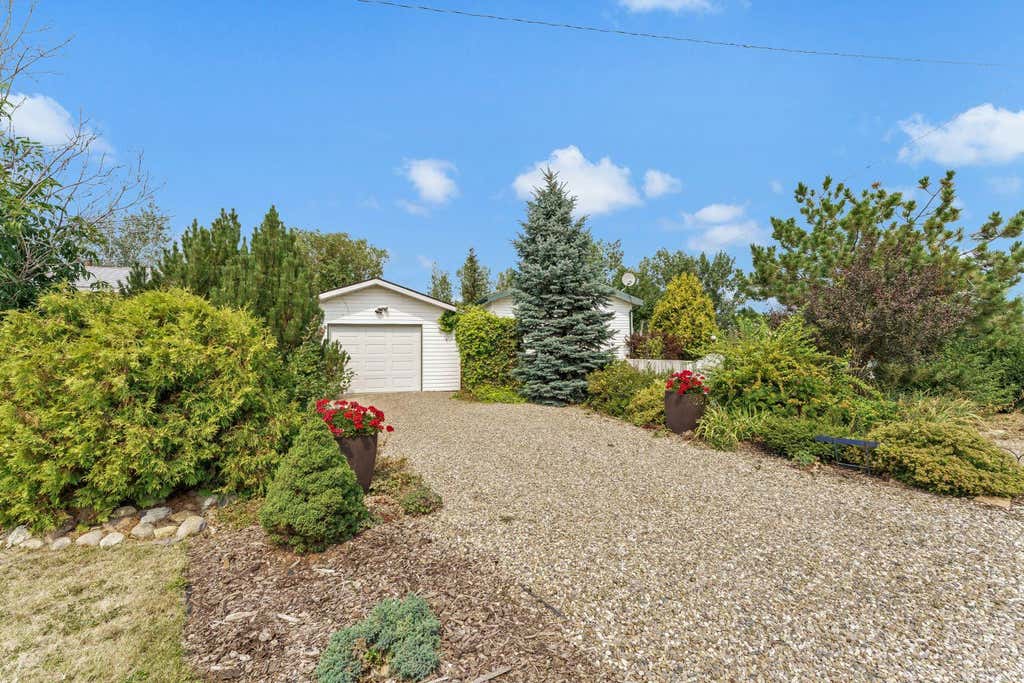 Photo of 138 Foster Street, Seven Persons, AB T0K 1Z0 (MLS # A2336778)