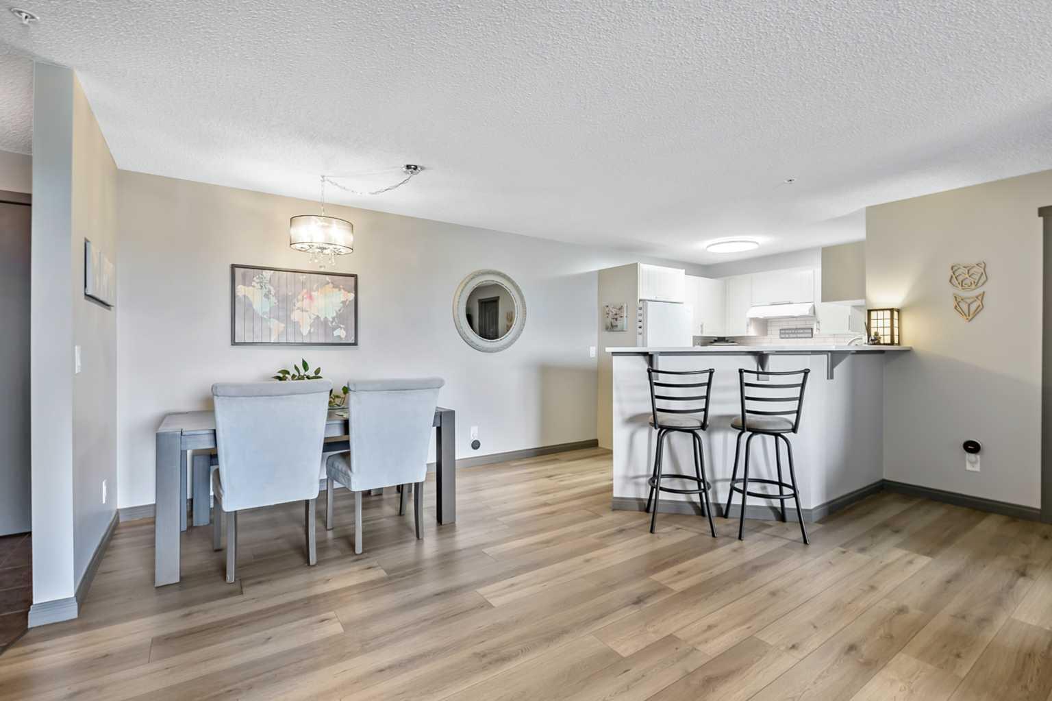 12 Cimarron Common 2307