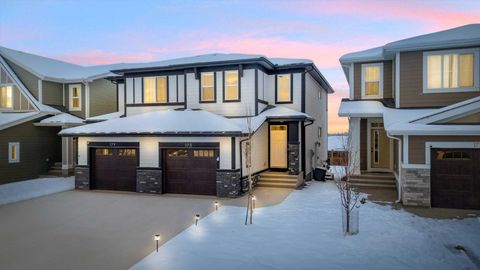 175 Creekstone Way SW Calgary AB T2X 4P9
